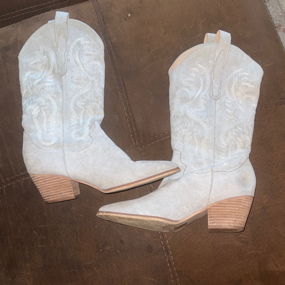 Women’s Western Suede Mid-Calf Boots - baby blue/grey